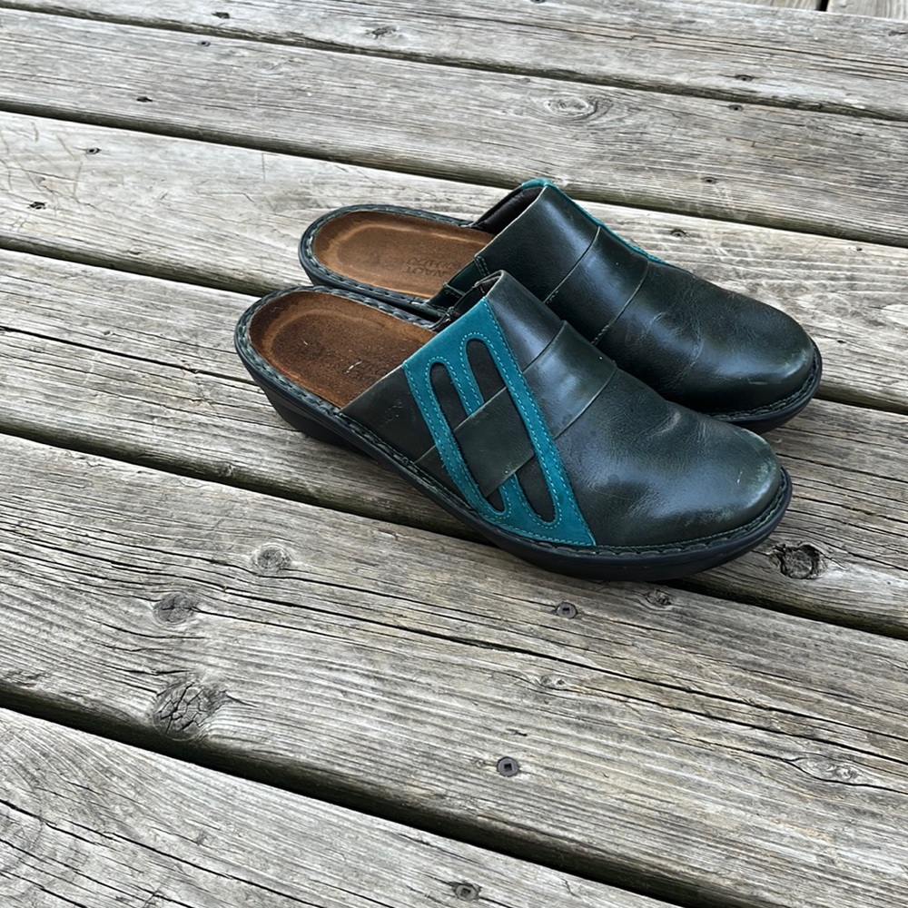 Naot - shoes Andiamo- good condition. Deep forest/ mineral green in colour.